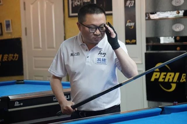 阿尔瓦雷斯 阿尔瓦雷斯