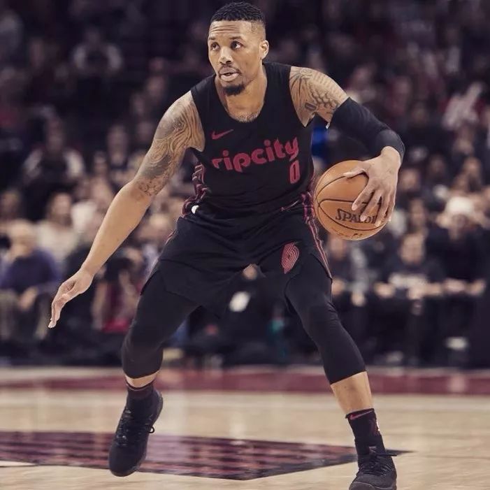 两个事件需 两个事件需