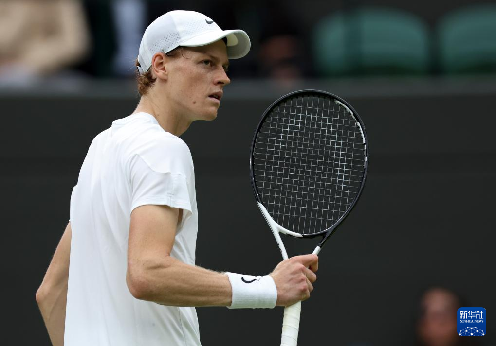 前场篮板带 前场篮板带